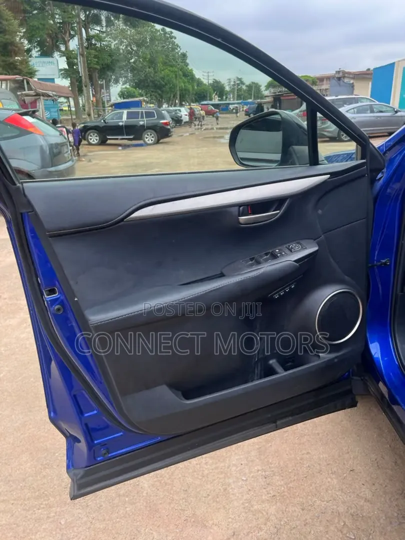 Lexus NX 200t FWD 2016 Blue