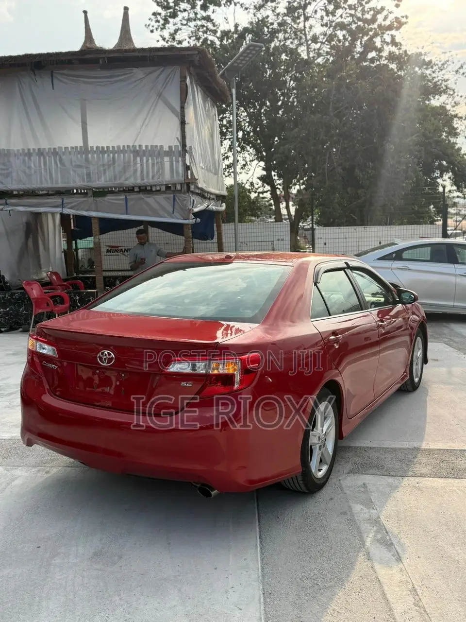 Toyota Camry SE 4dr Sedan (2.5L 4cyl 6A) 2013 Red