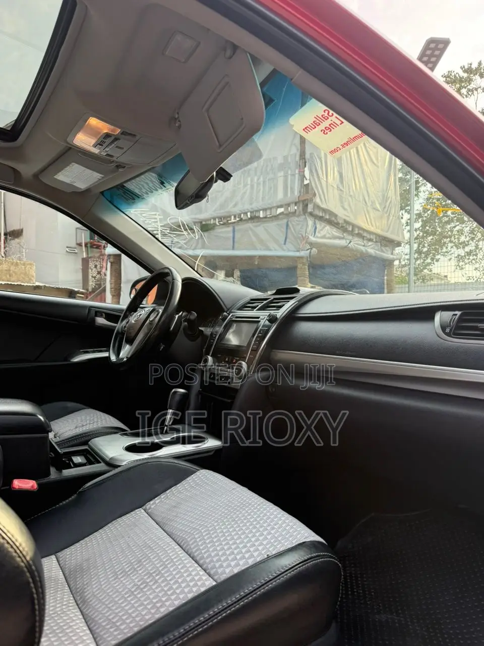 Toyota Camry SE 4dr Sedan (2.5L 4cyl 6A) 2013 Red