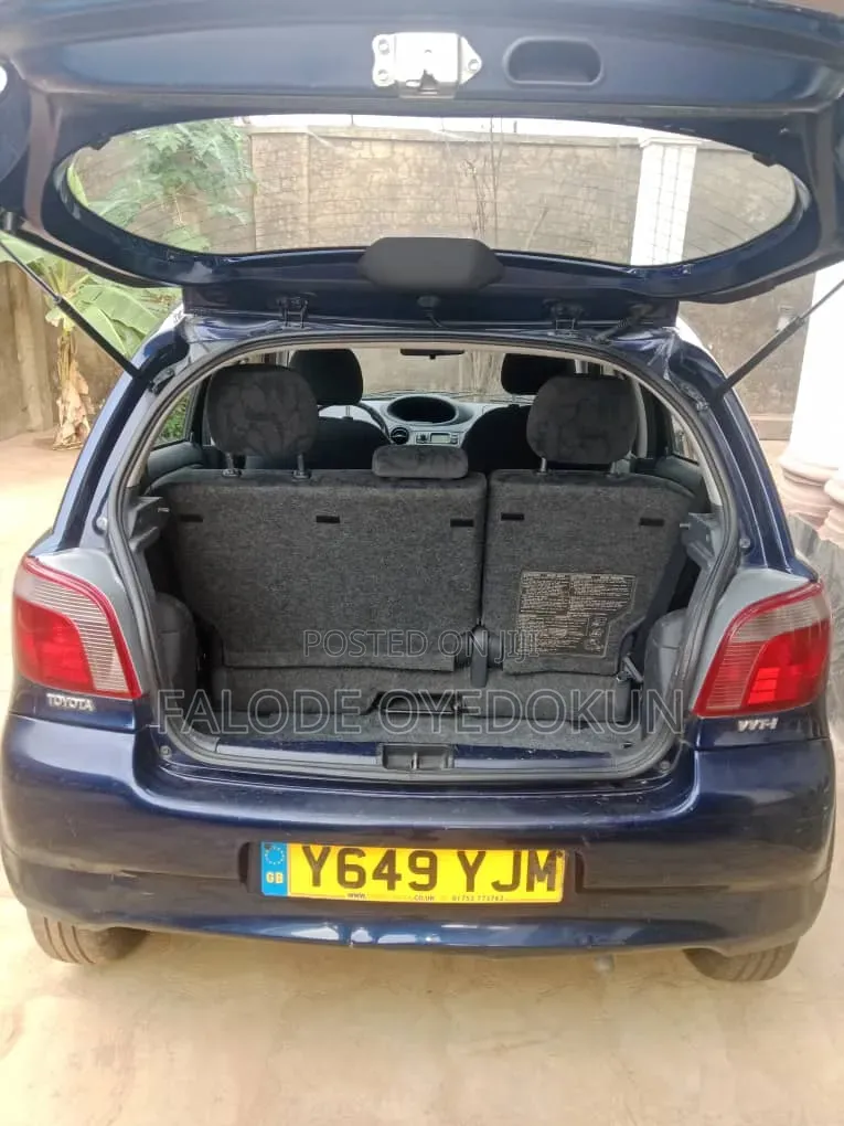Toyota Yaris 2004 Blue
