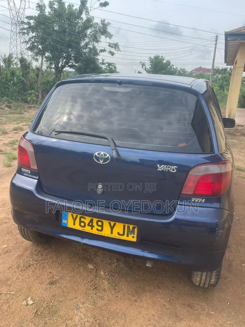 Toyota Yaris 2004 Blue