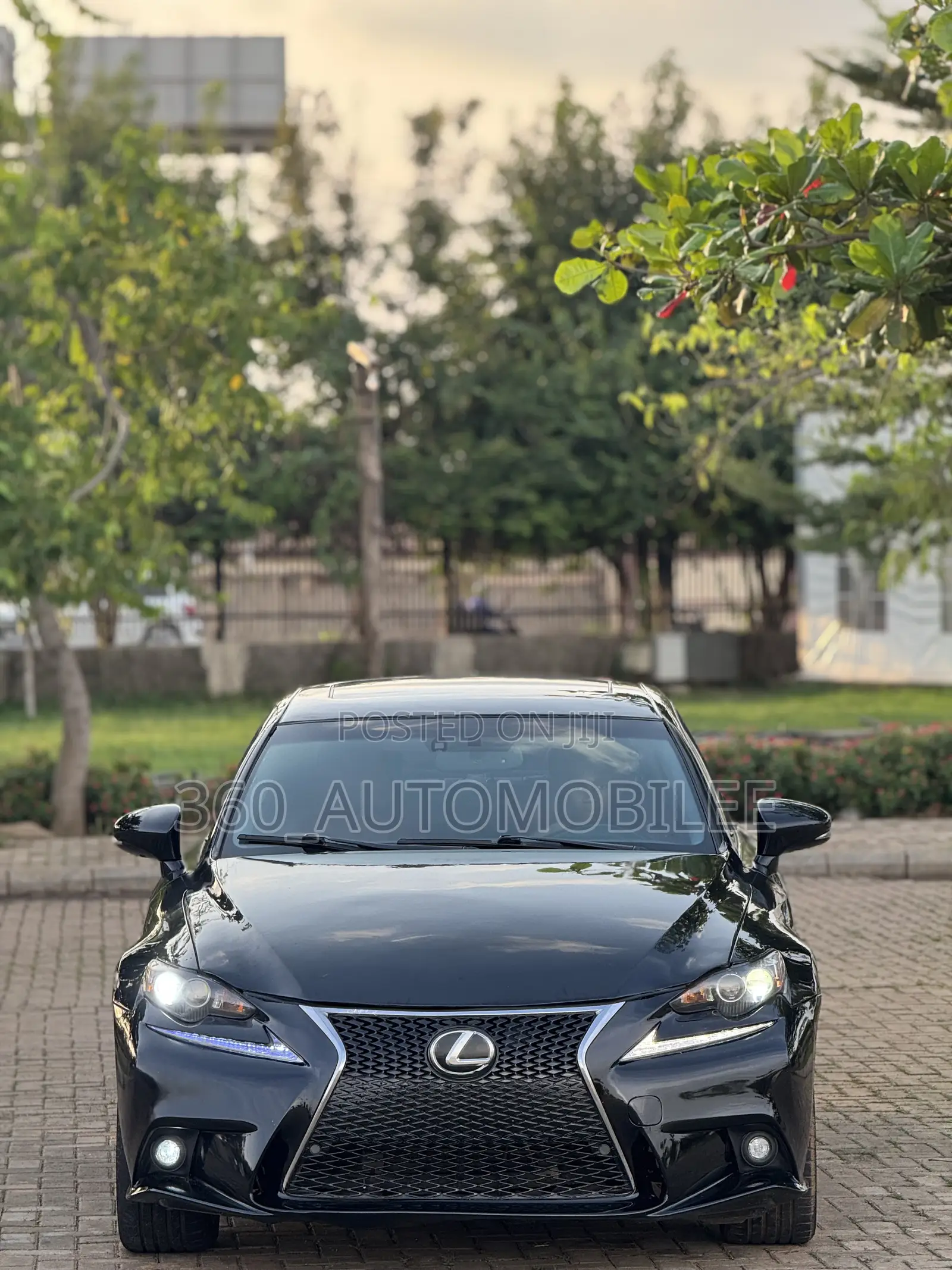 Lexus IS 2016 Black