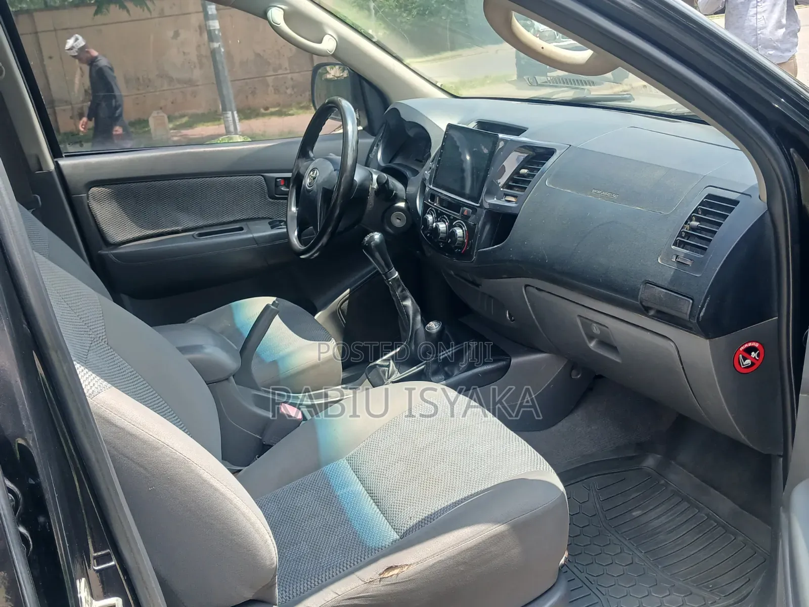 Toyota Hilux 2014 Black