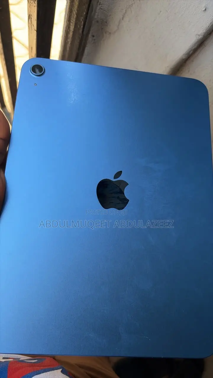 Apple iPad (2025) 128 GB Blue
