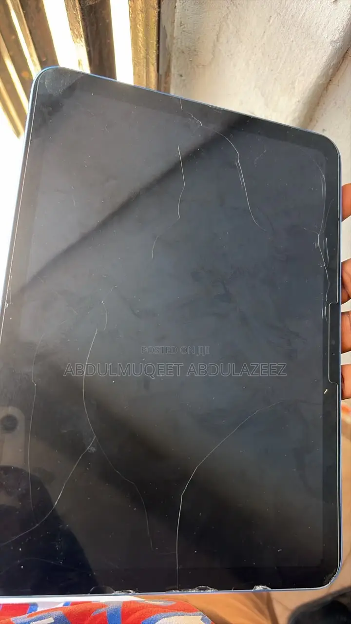 Apple iPad (2025) 128 GB Blue