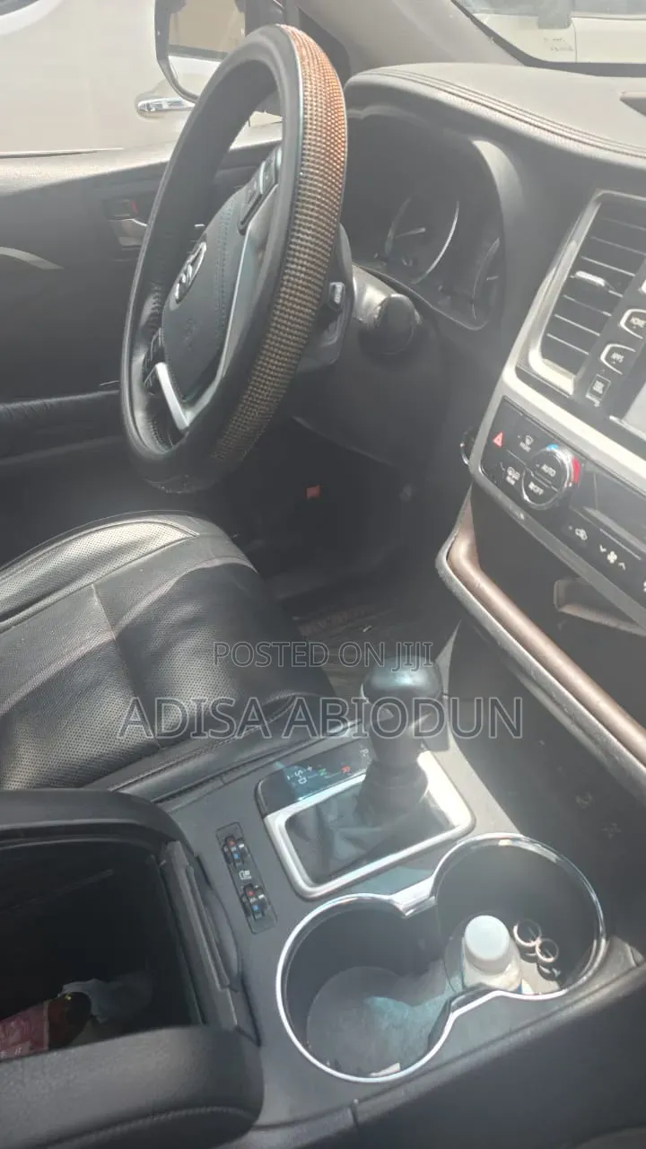 Toyota Highlander 2016 Black