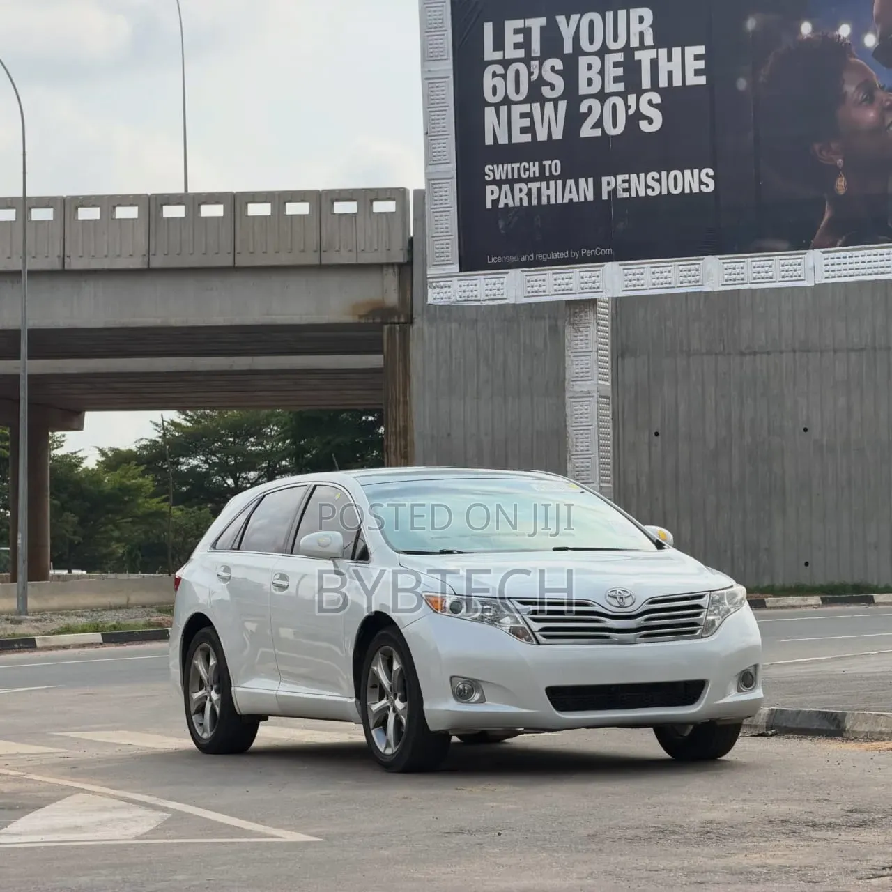 Toyota Venza XLE 2012 White