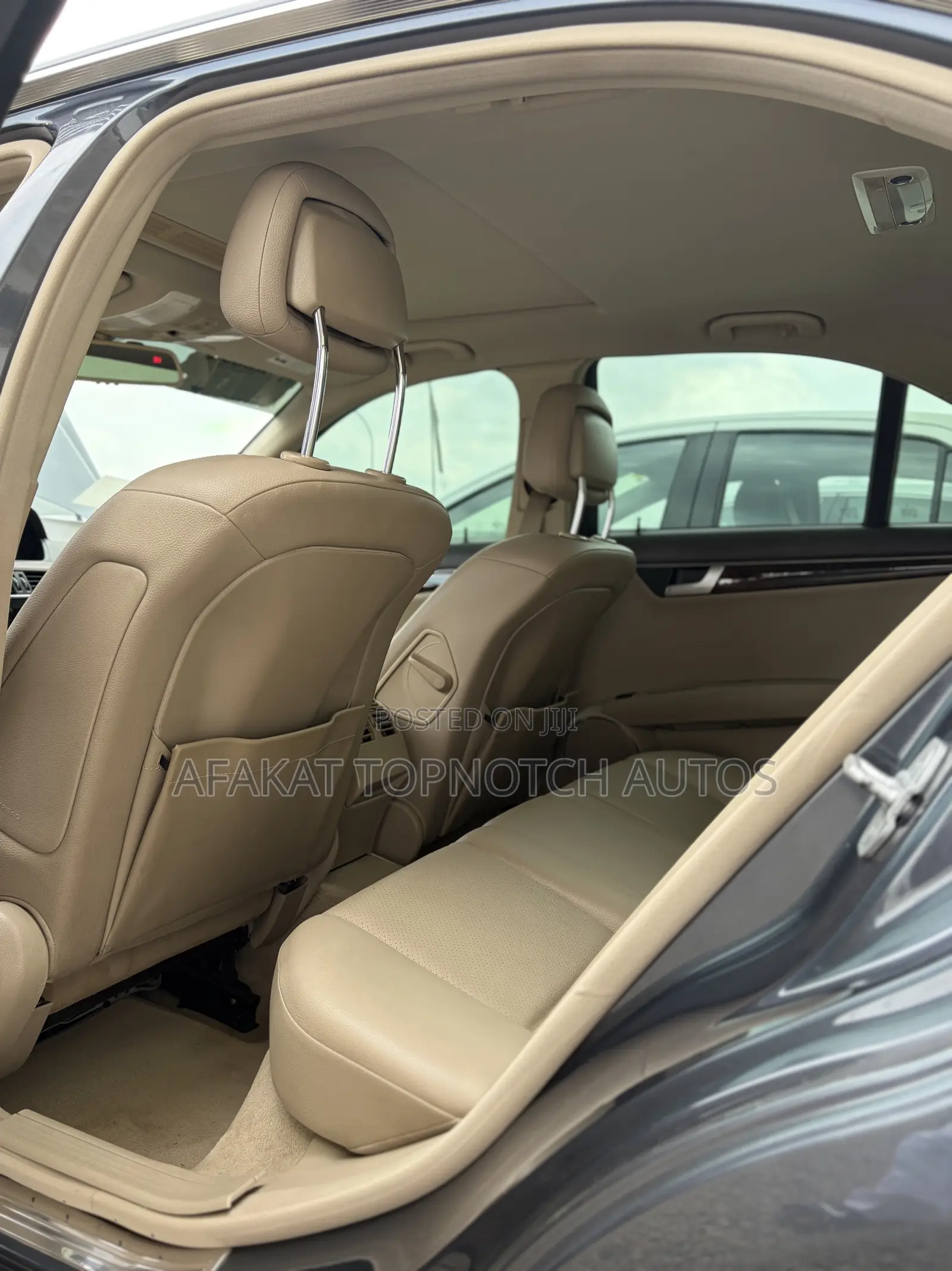 Mercedes-Benz C350 2013 Beige