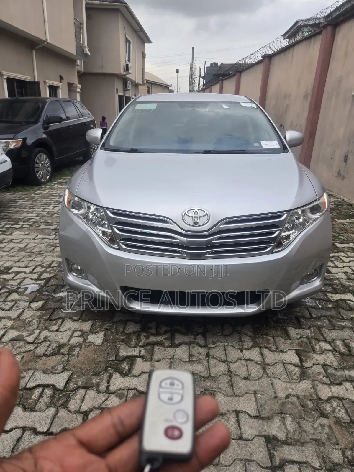 Toyota Venza 2010 Silver