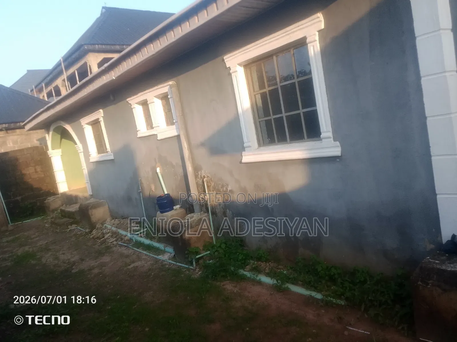3bdrm Block of Flats in Macaulay, Igbogbo for sale