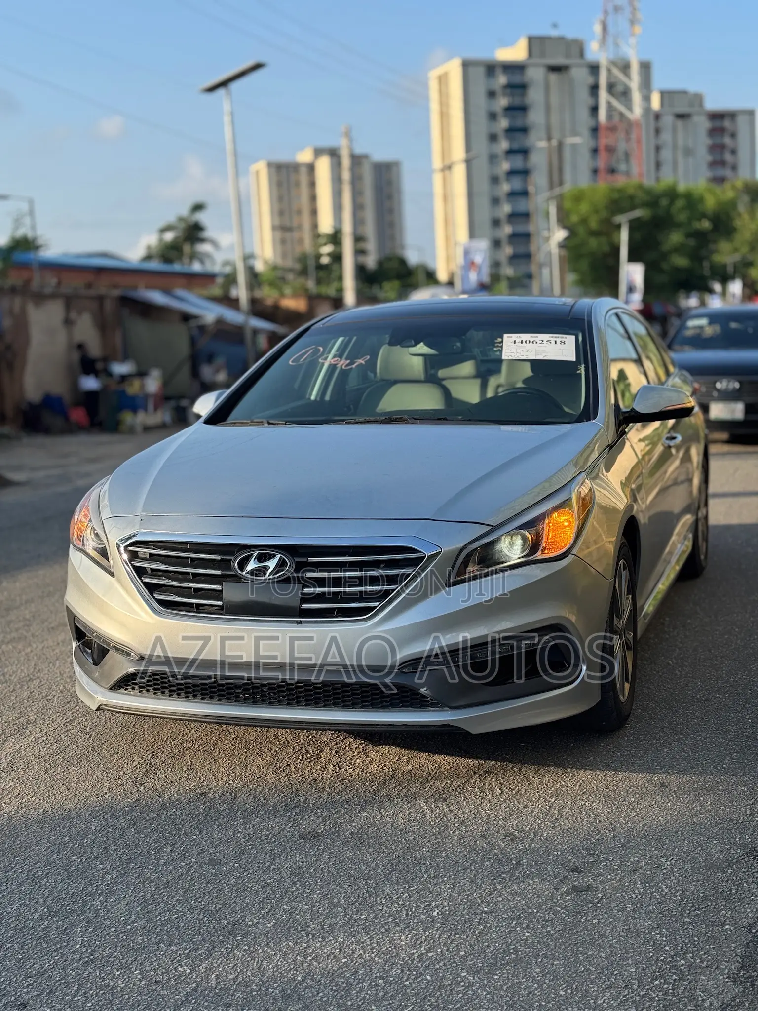 Hyundai Sonata Limited Sedan FWD (2.4L 4cyl 6A) 2016 Silver