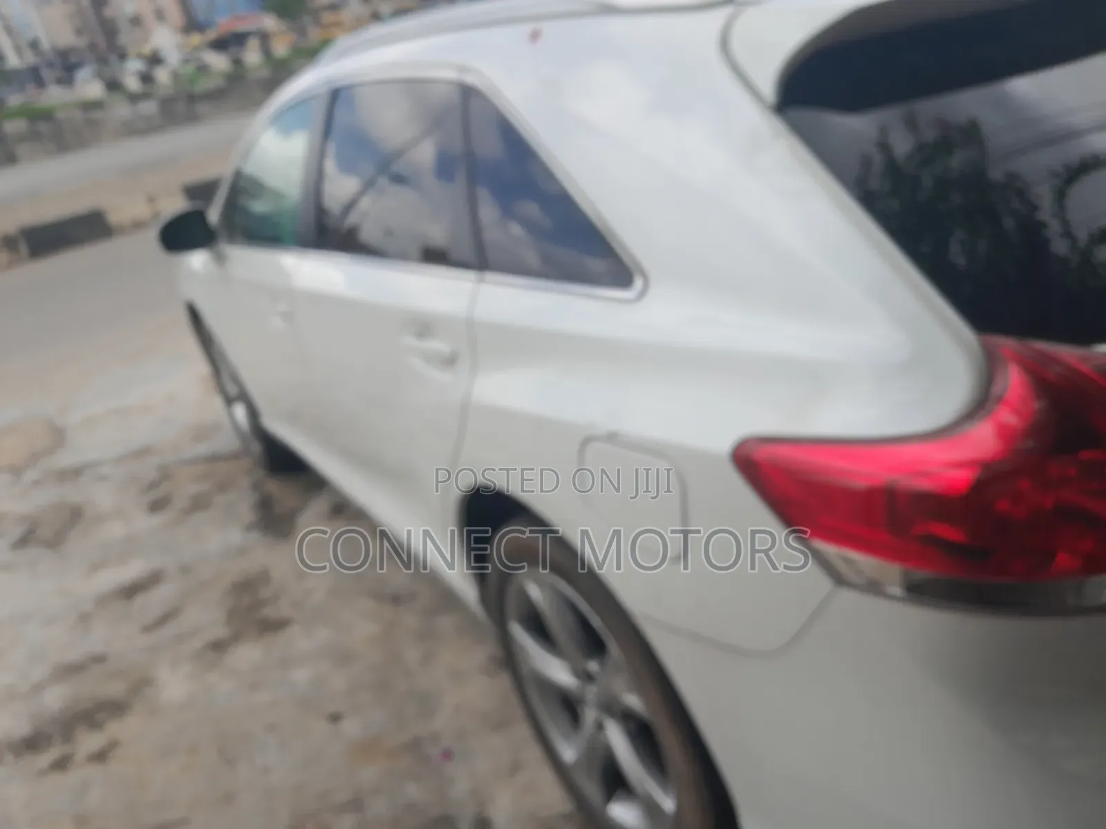 Toyota Venza Limited 2011 White