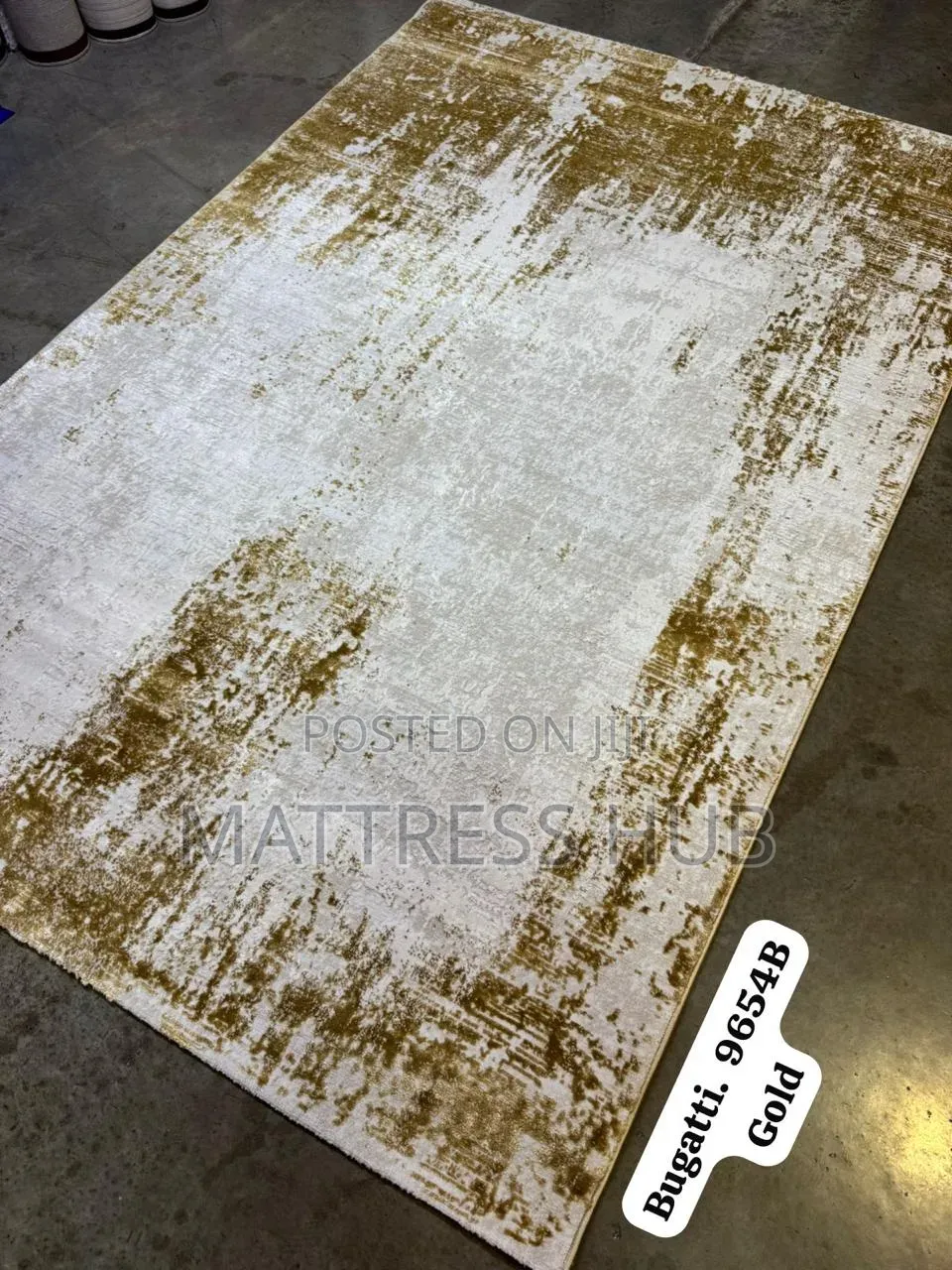 High Quality Tturkish Saryon Center Rug 4ft by 5ft