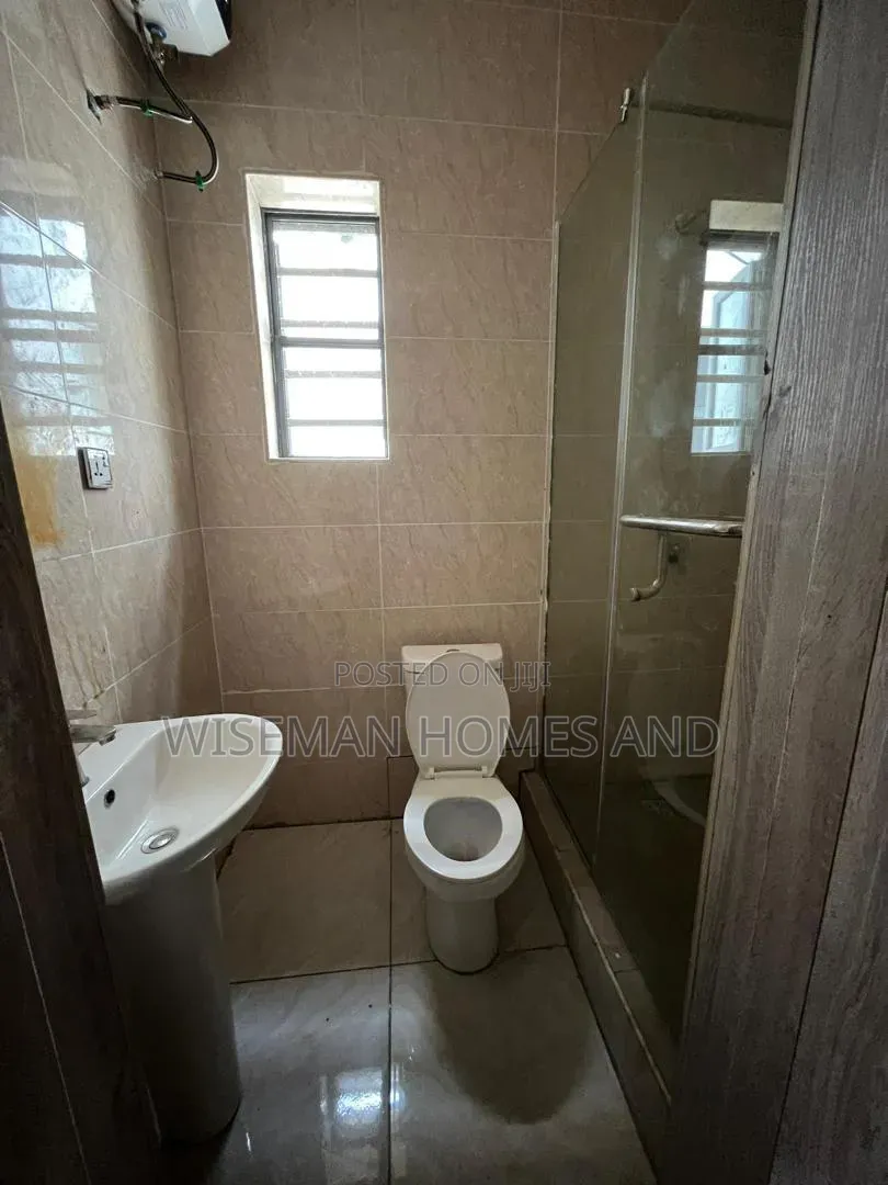 4bdrm Duplex in Vgc Extension Lekki for rent
