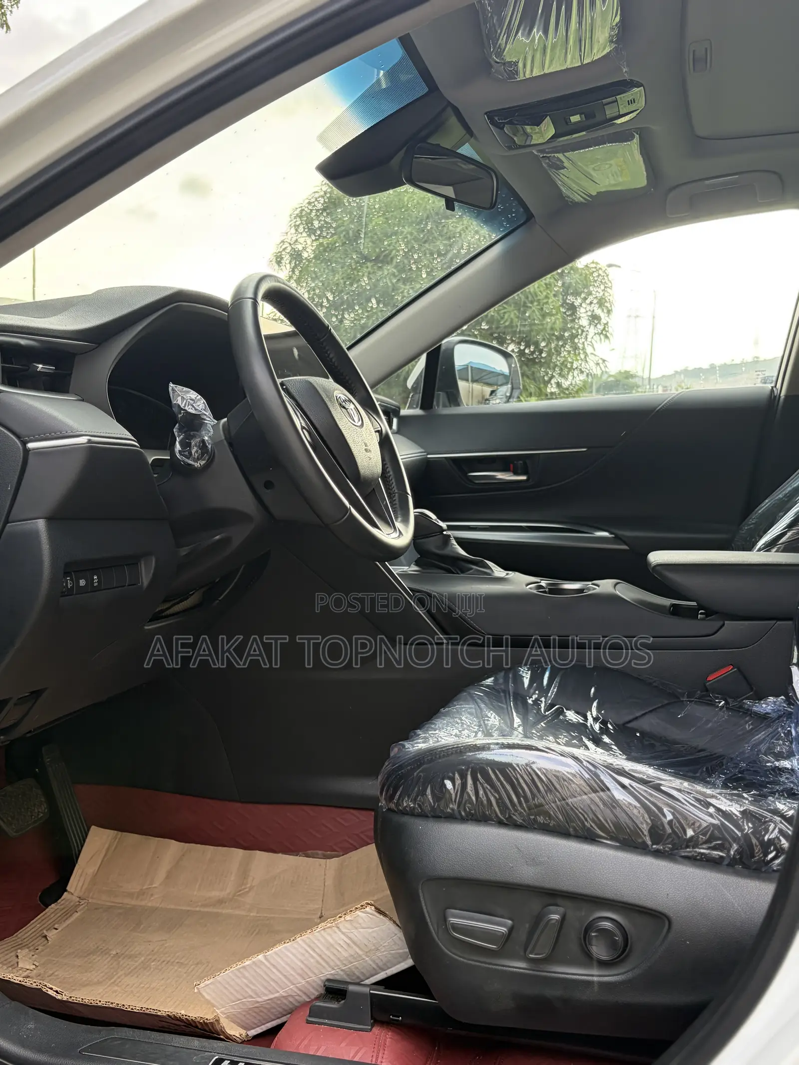 Toyota Venza 2025 White