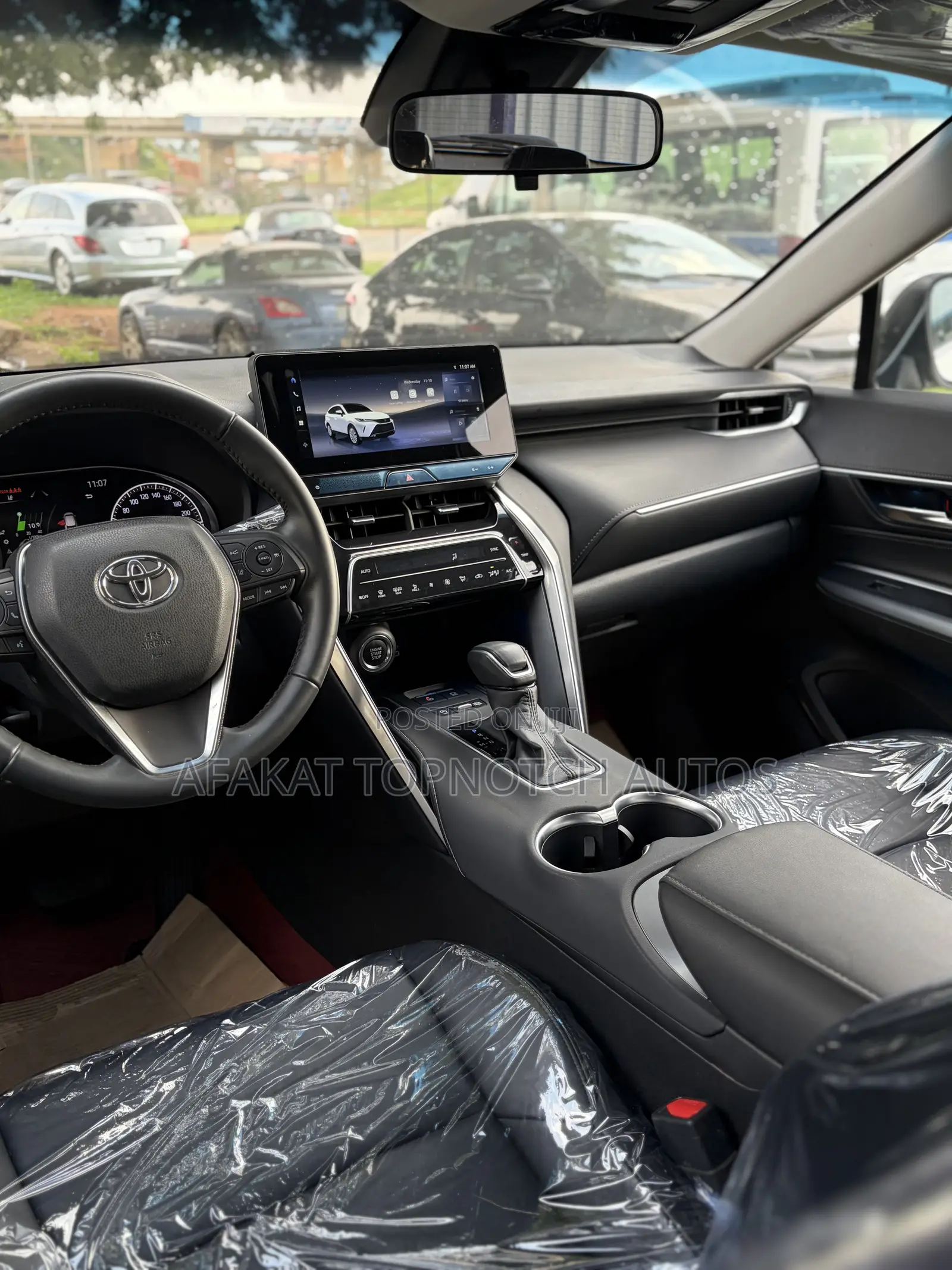 Toyota Venza 2025 White