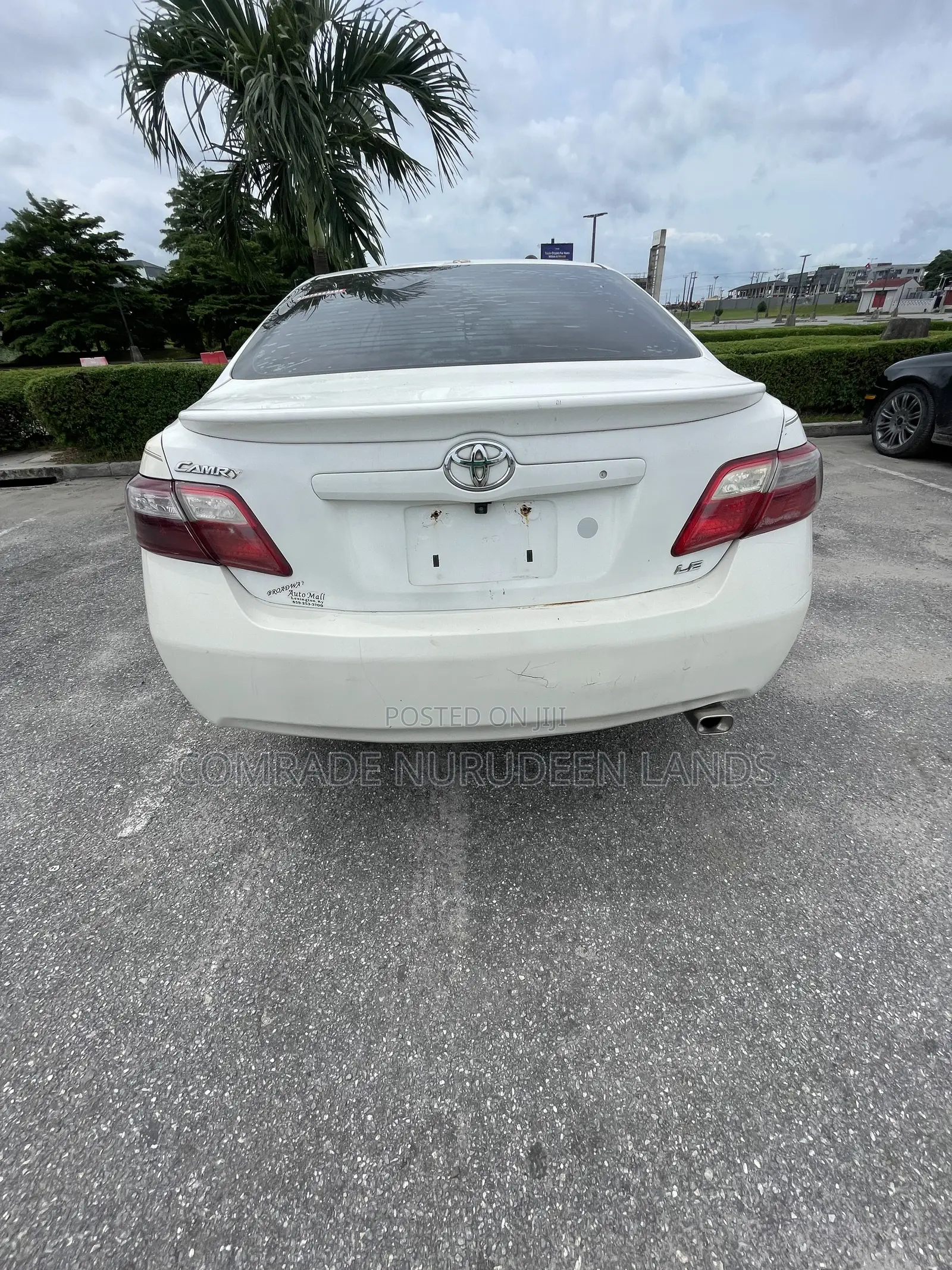Toyota Camry LE 4dr Sedan (2.4L 4cyl 5A) 2009 White