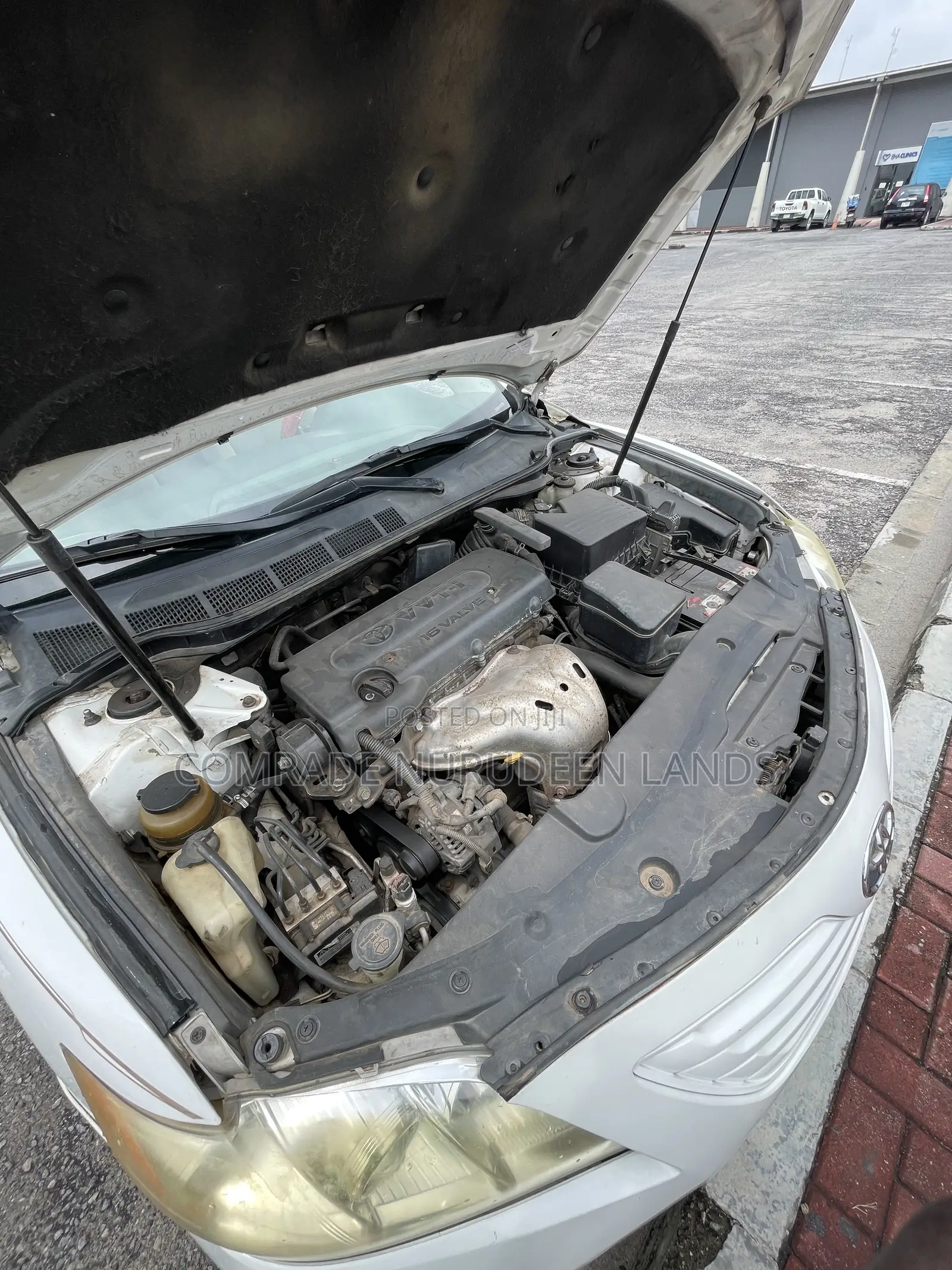 Toyota Camry LE 4dr Sedan (2.4L 4cyl 5A) 2009 White