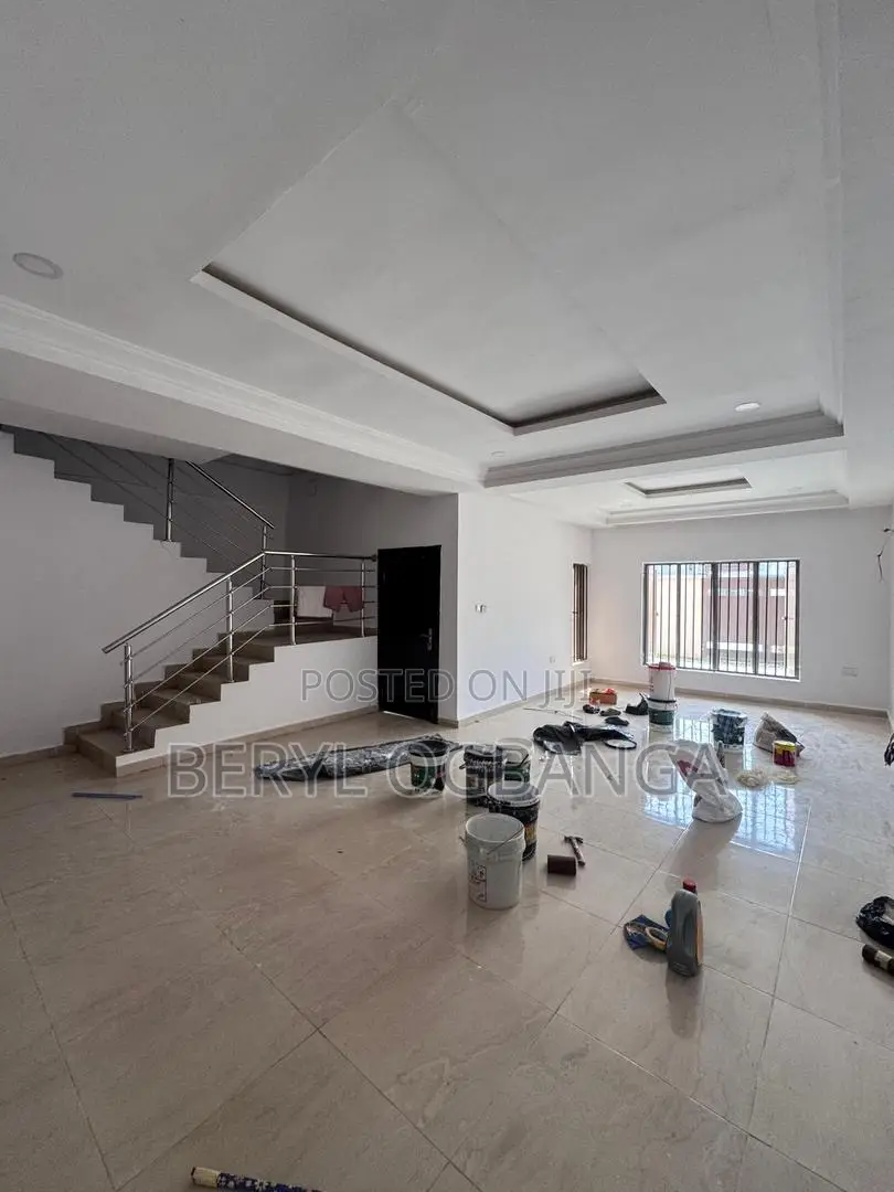 4bdrm Duplex in Ikota for rent