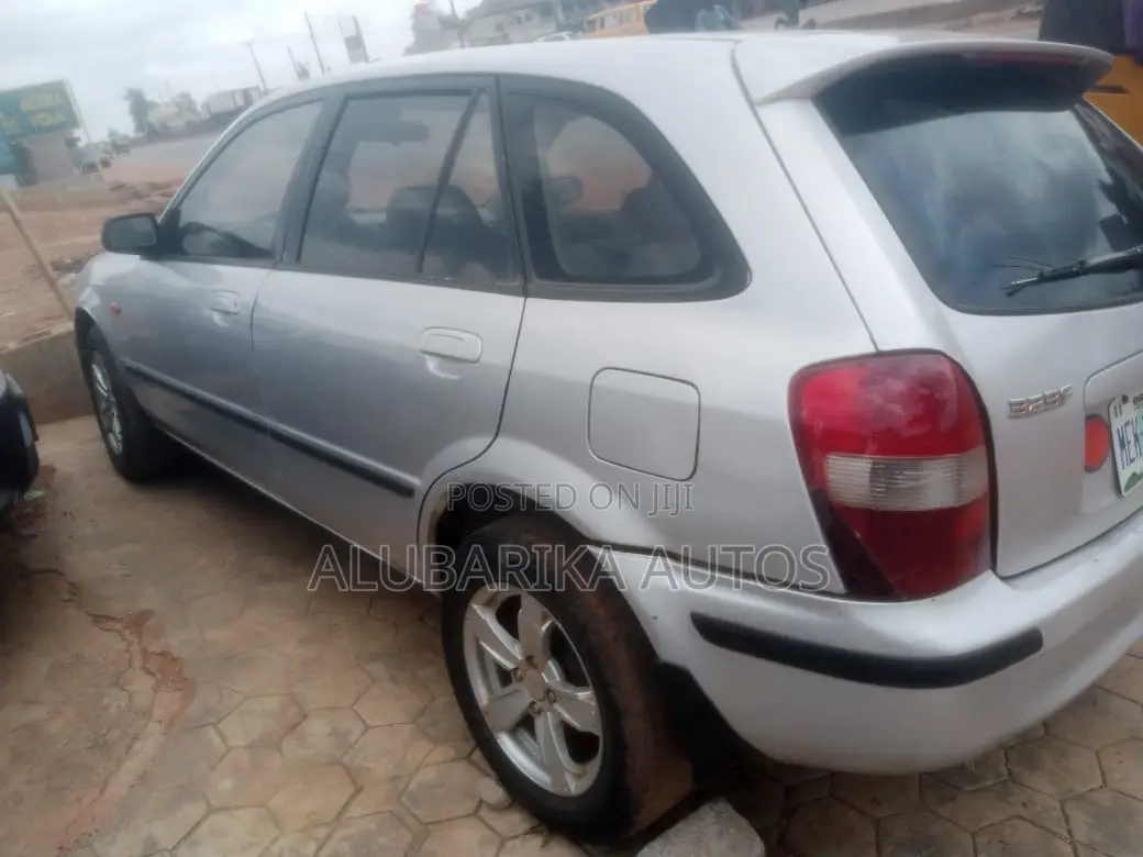 Mazda 323 1.6 2003 Silver