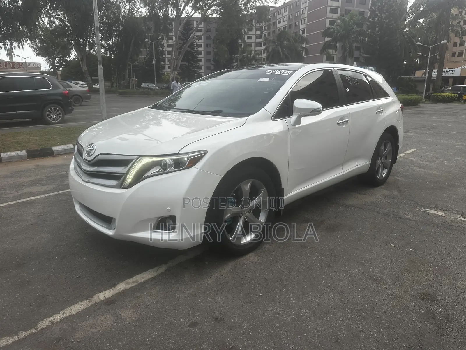 Toyota Venza Limited 4dr Wagon AWD (3.5L 6cyl 6A) 2015 White