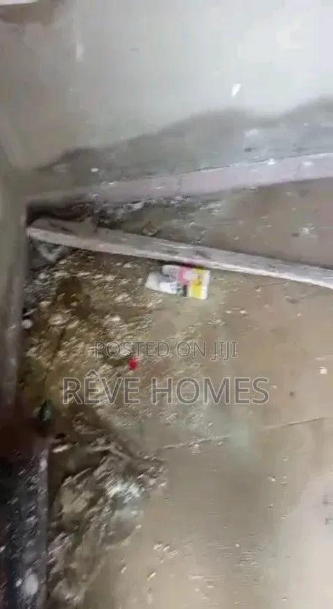 Mini Flat in Iwaya for rent