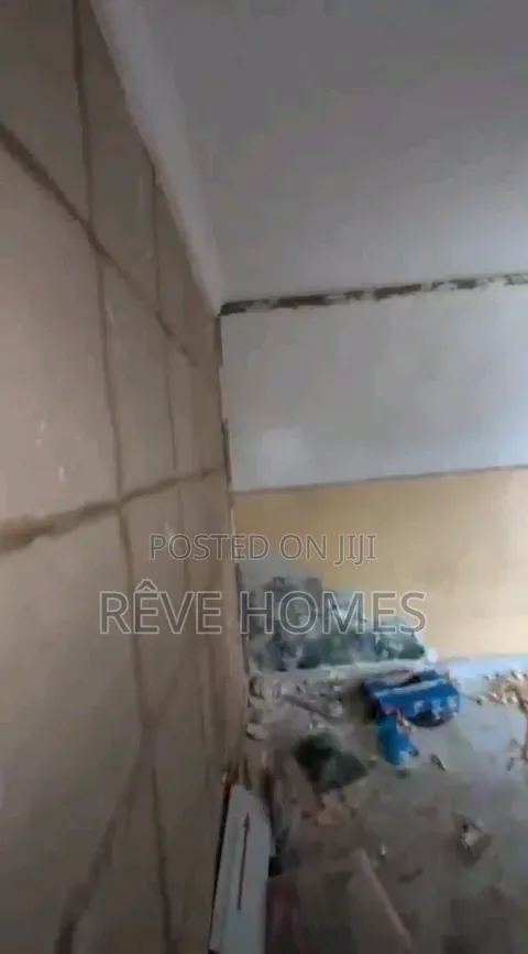 Mini Flat in Ilupeju Industrial Estate for rent