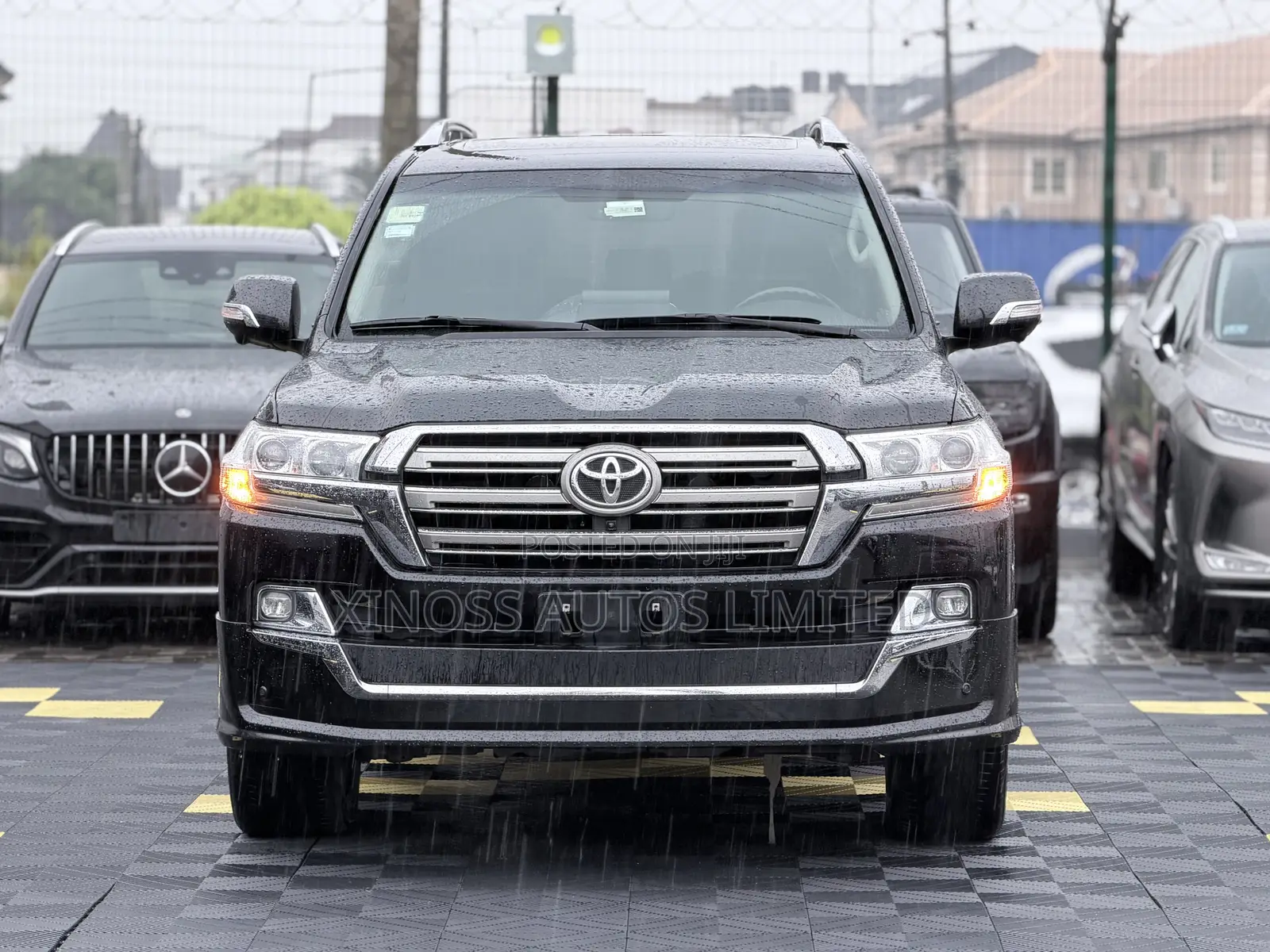 Toyota Land Cruiser 5.7 V8 GXR 2020 Black