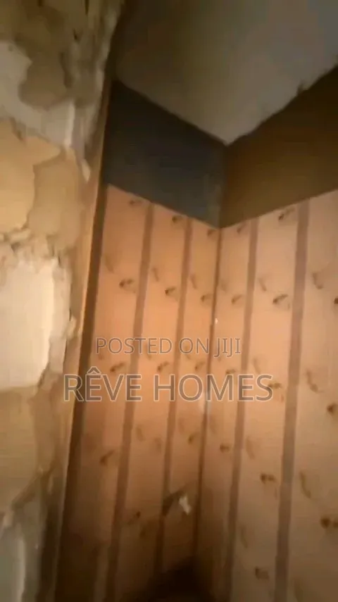 1bdrm Apartment in Ilupeju Industrial Estate for rent