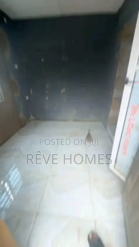 1bdrm Apartment in Ilupeju Industrial Estate for rent