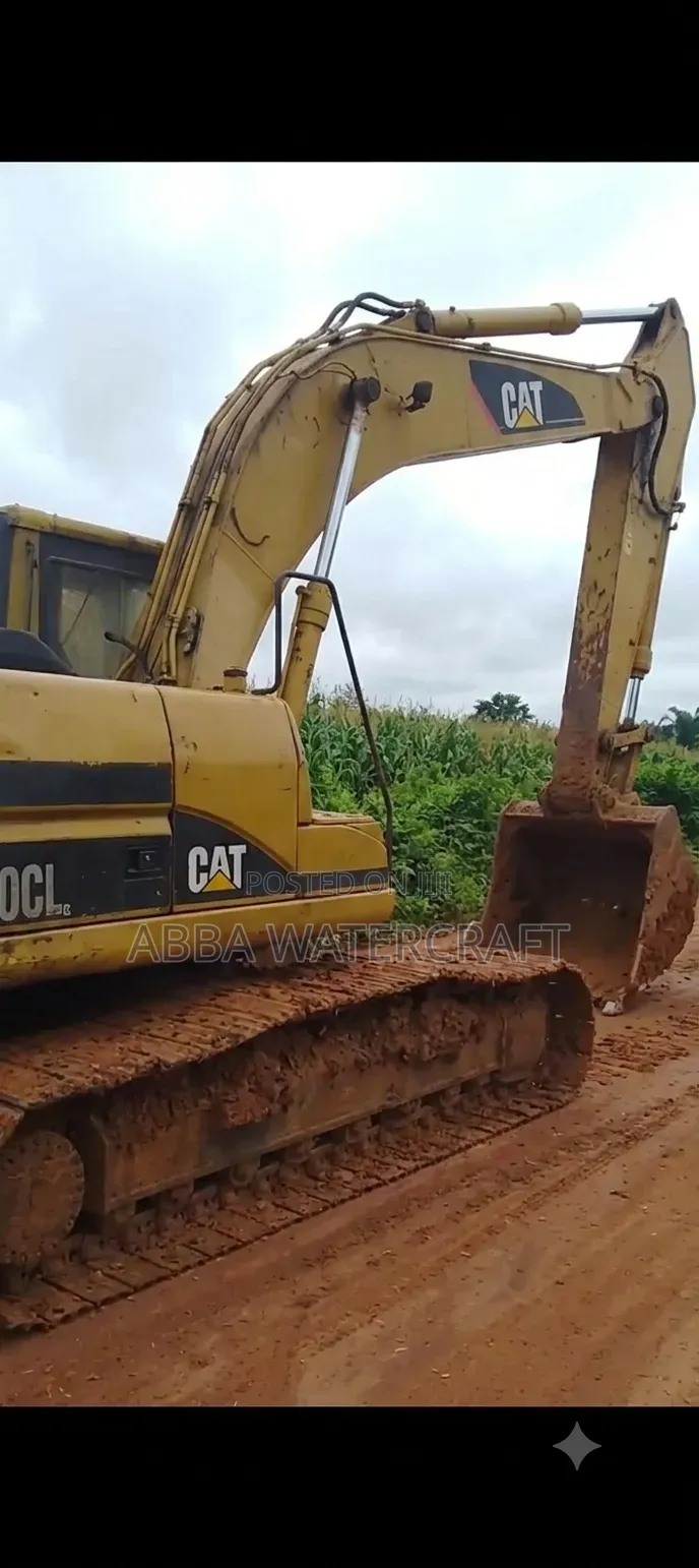 Excavator 320cl Available for Lease – Lagos, Nigeria