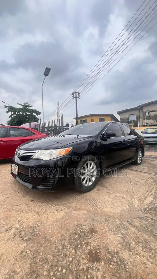 Toyota Camry LE 4dr Sedan (2.5L 4cyl 6A) 2013 Black