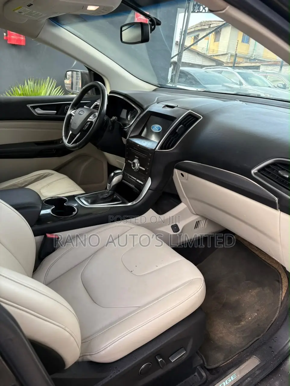 Ford Edge Titanium 4dr FWD 2017 Gray