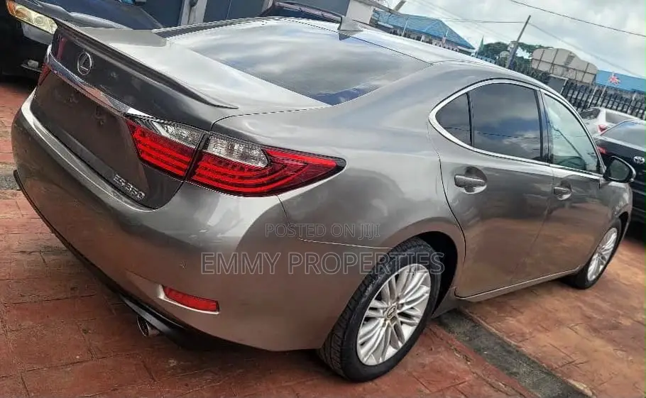Lexus ES 2014 Gray