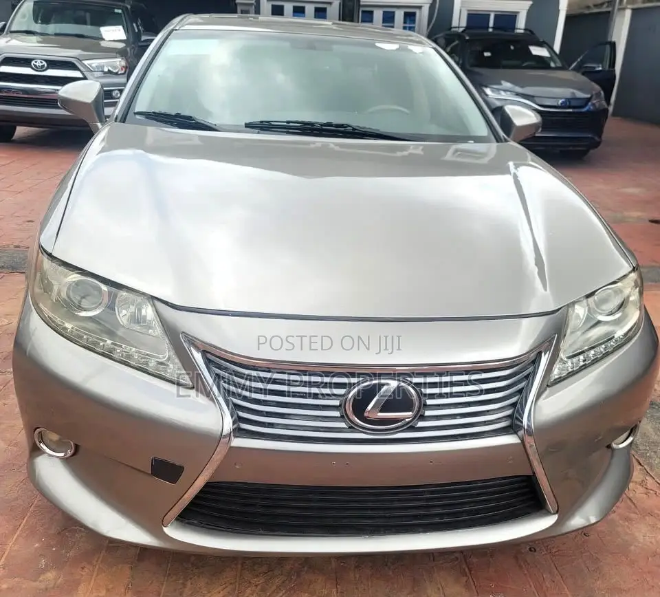 Lexus ES 2014 Gray