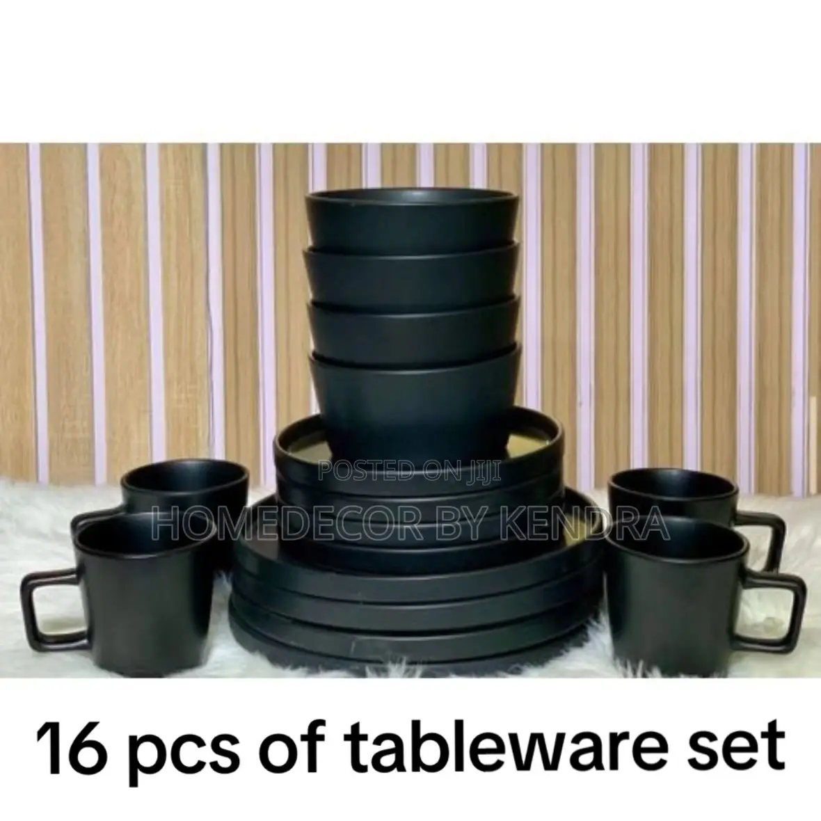 Black 16-Piece Ceramic Tableware Set, Luxurious Style