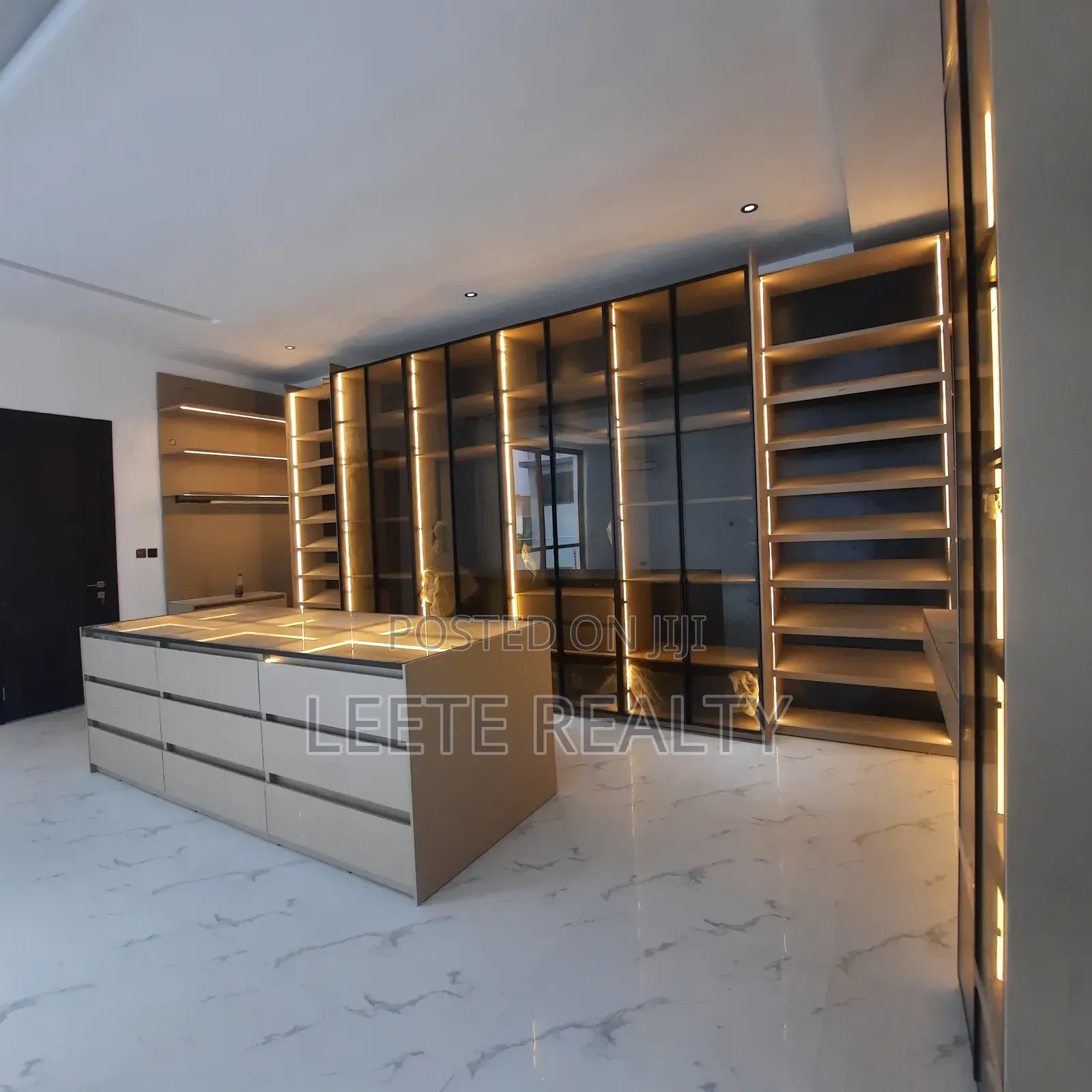 5bdrm Duplex in Katampe Extension for sale