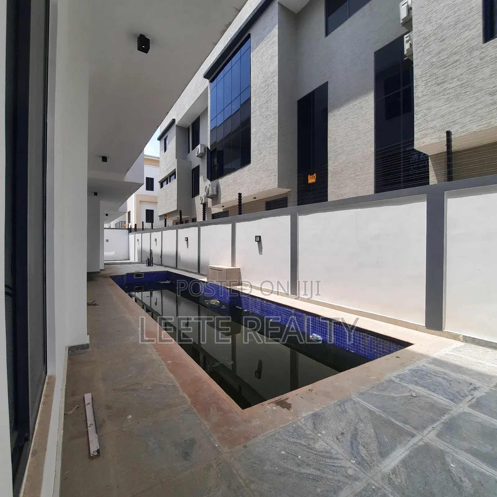 5bdrm Duplex in Katampe Extension for sale