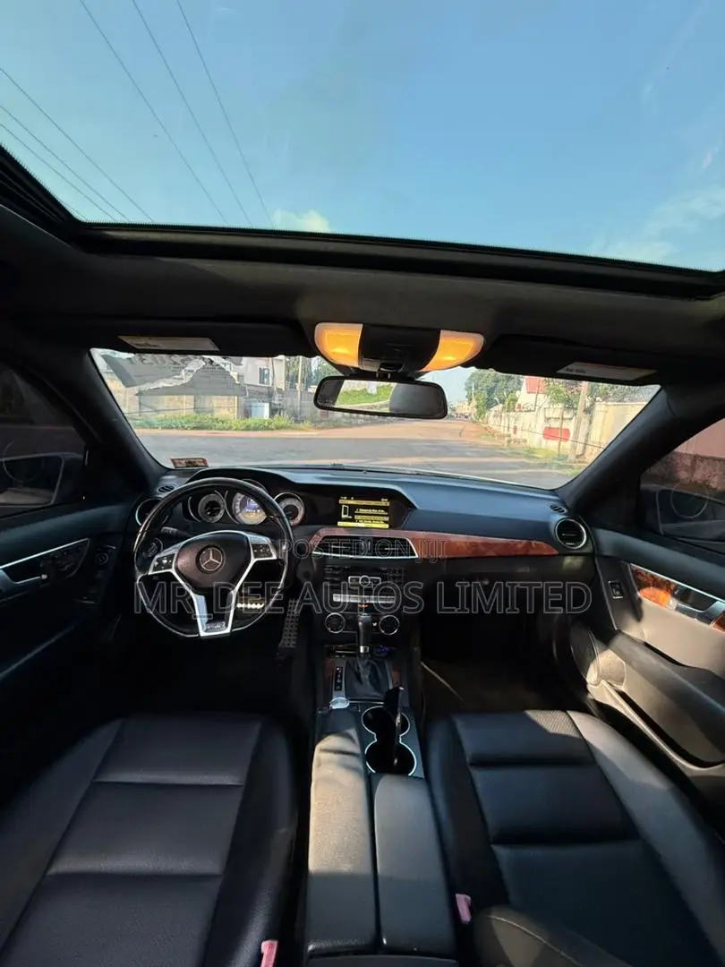 Mercedes-Benz C300 2012 Silver