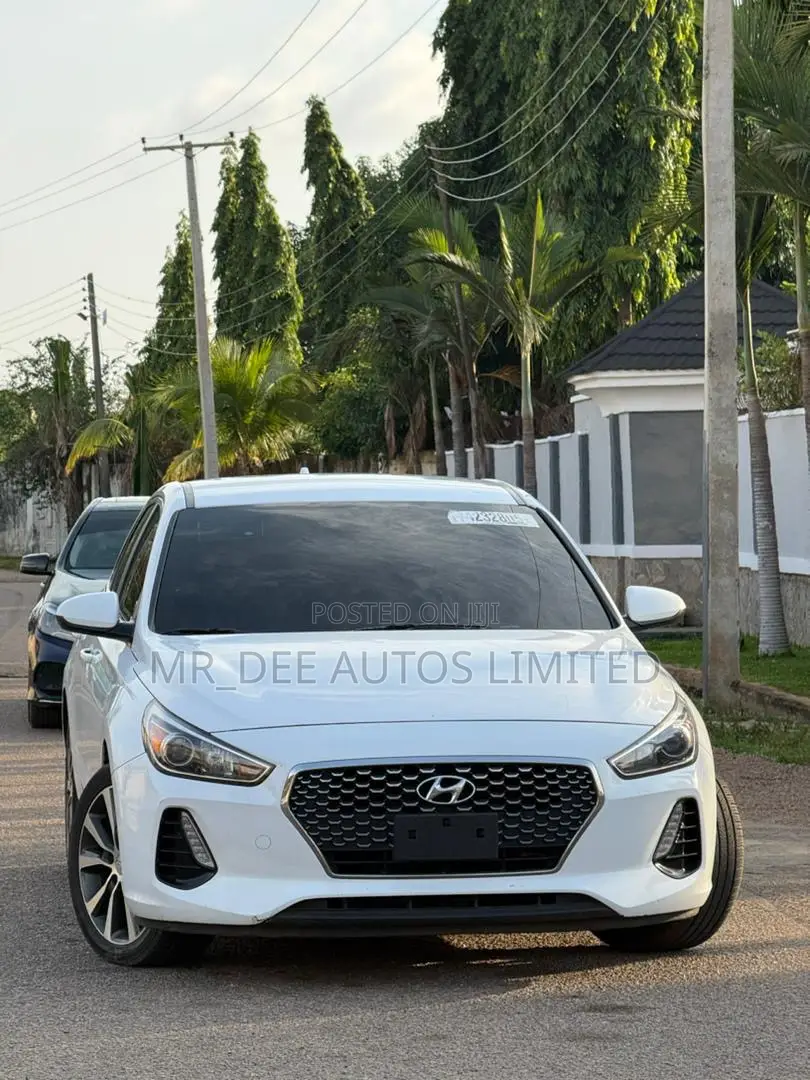 Hyundai Elantra 2017 White