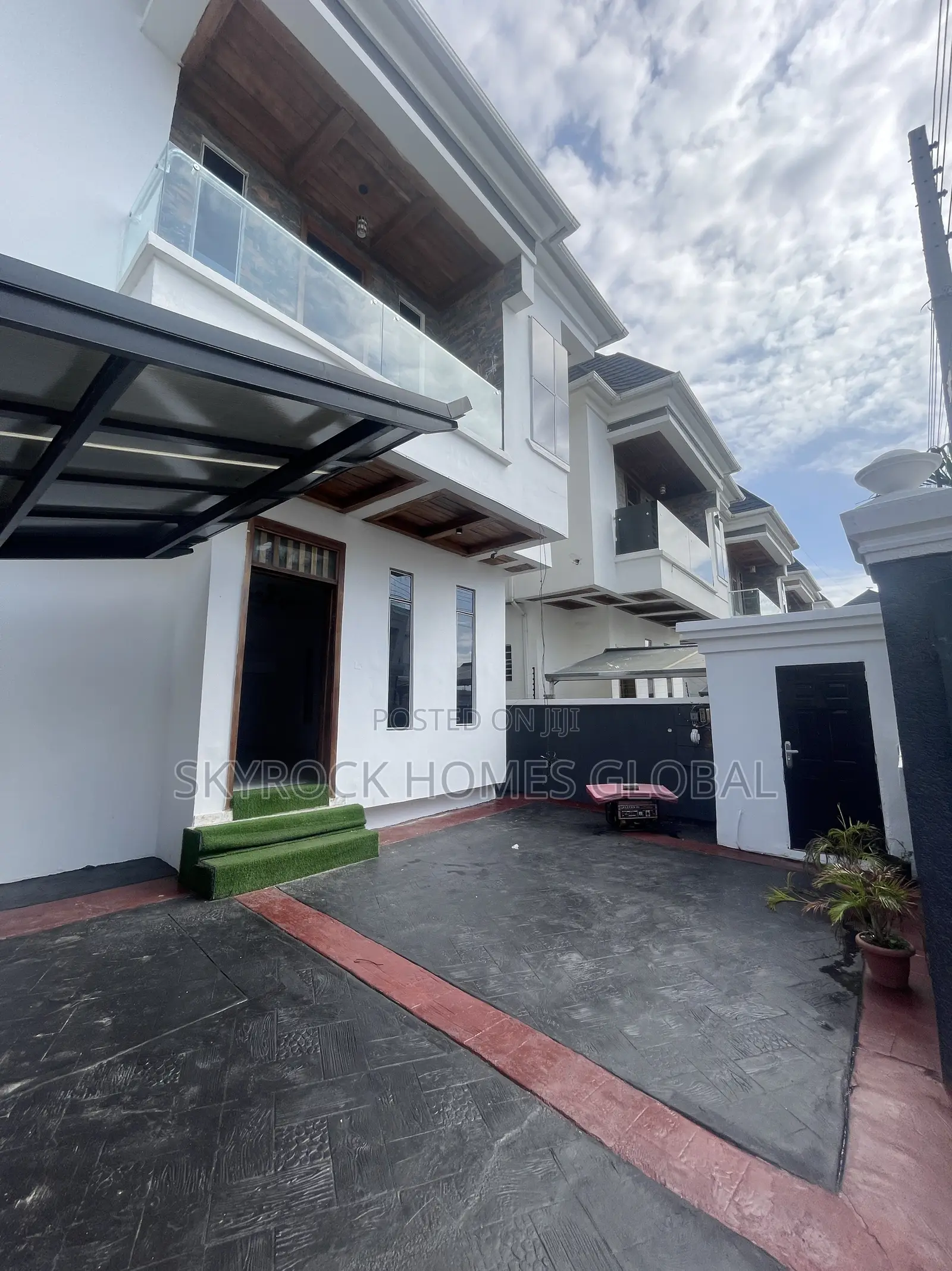4bdrm Duplex in Lekki Expressway for rent