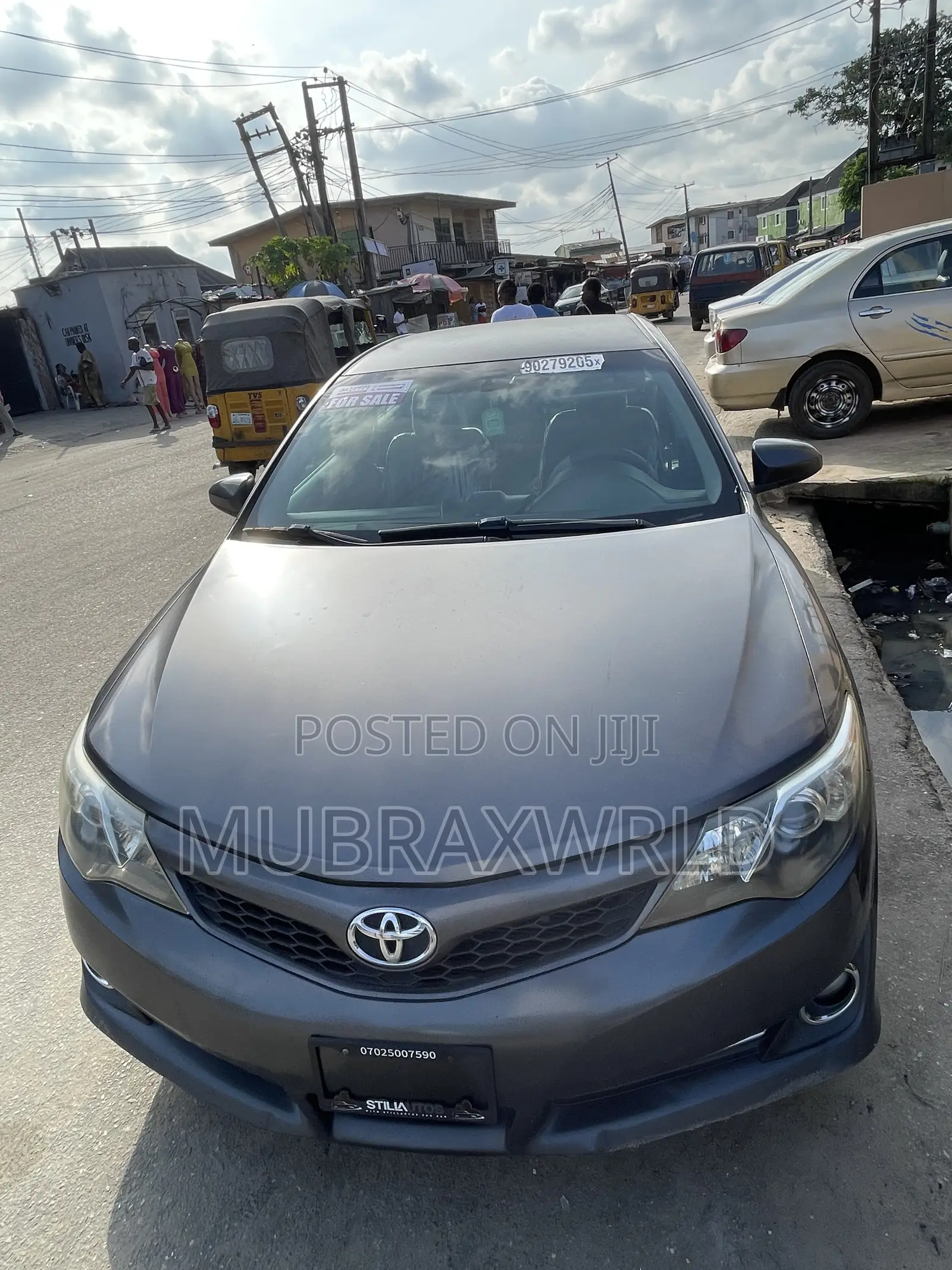 Toyota Camry 2013 Gray