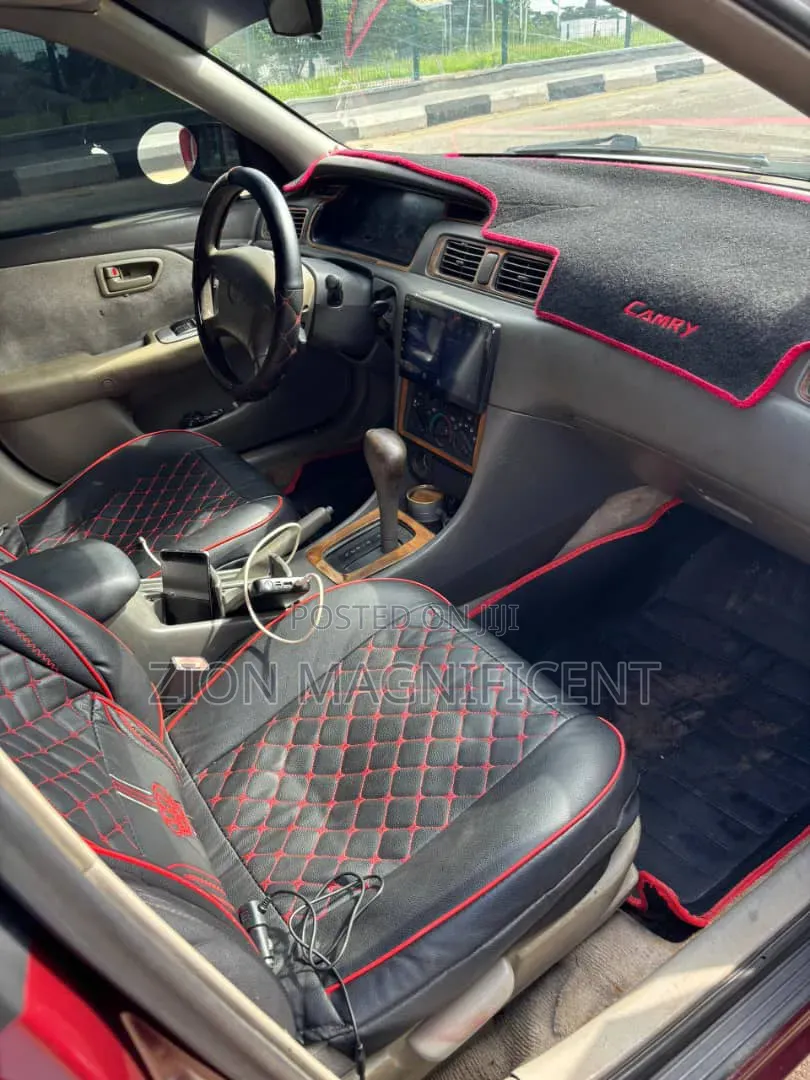 Toyota Camry 2004 Red