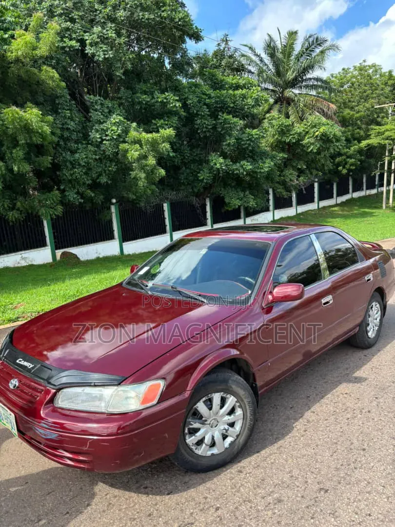 Toyota Camry 2004 Red