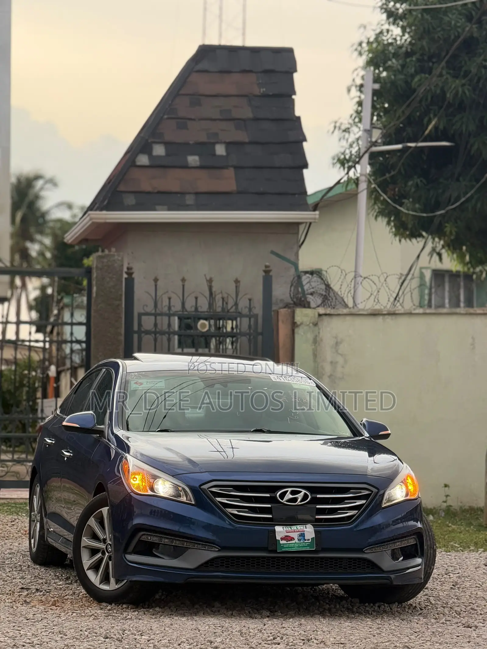 Hyundai Sonata Limited Sedan FWD (2.4L 4cyl 6A) 2017 Blue