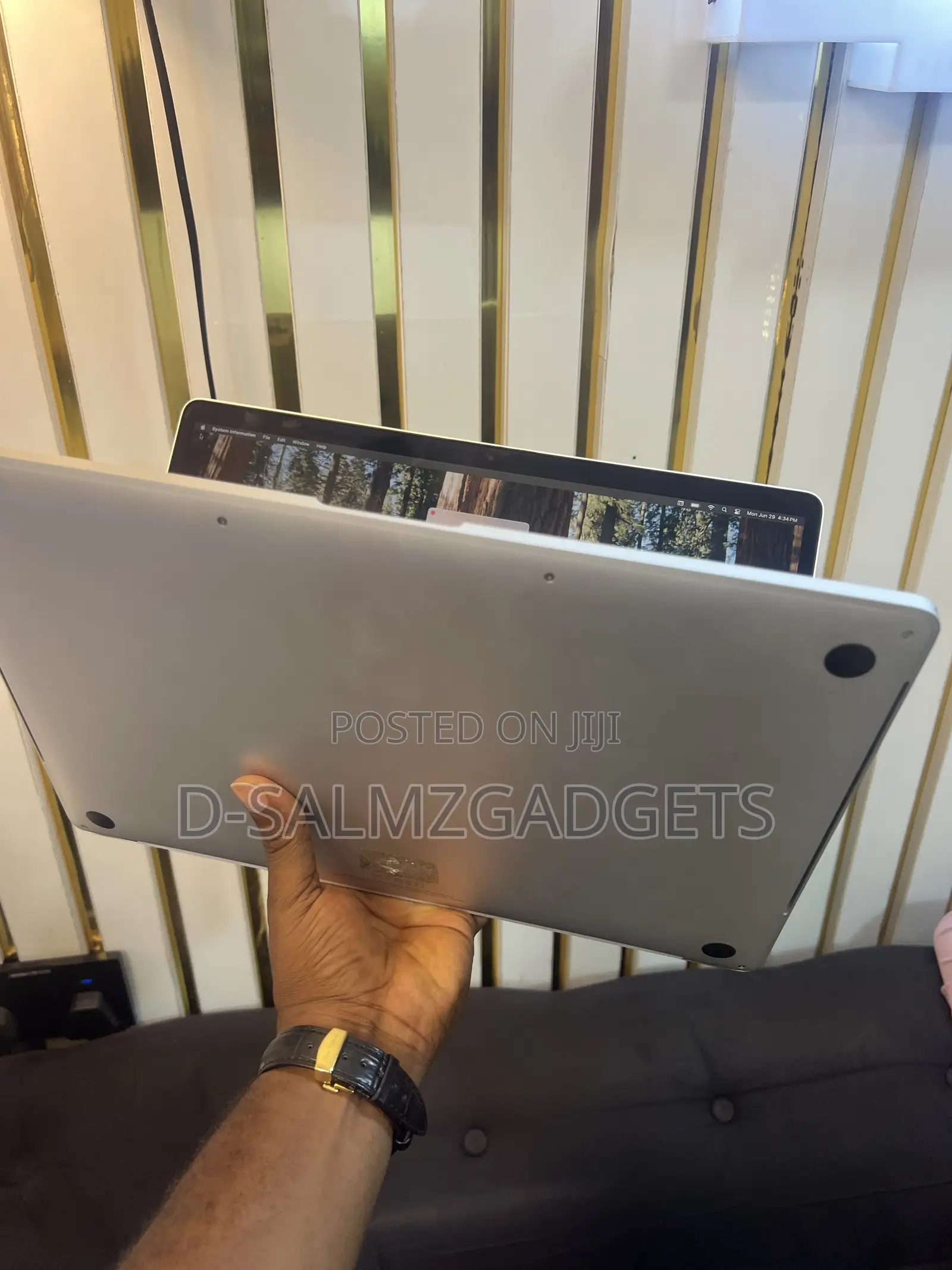Laptop Apple MacBook Pro 2018 16GB Intel Core i7 SSD 512GB