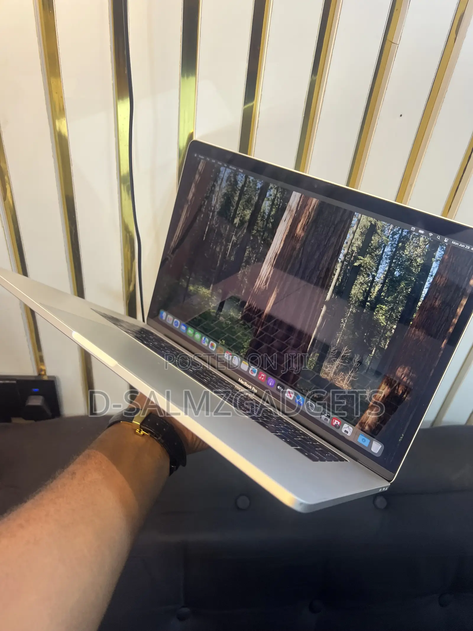 Laptop Apple MacBook Pro 2018 16GB Intel Core i7 SSD 512GB