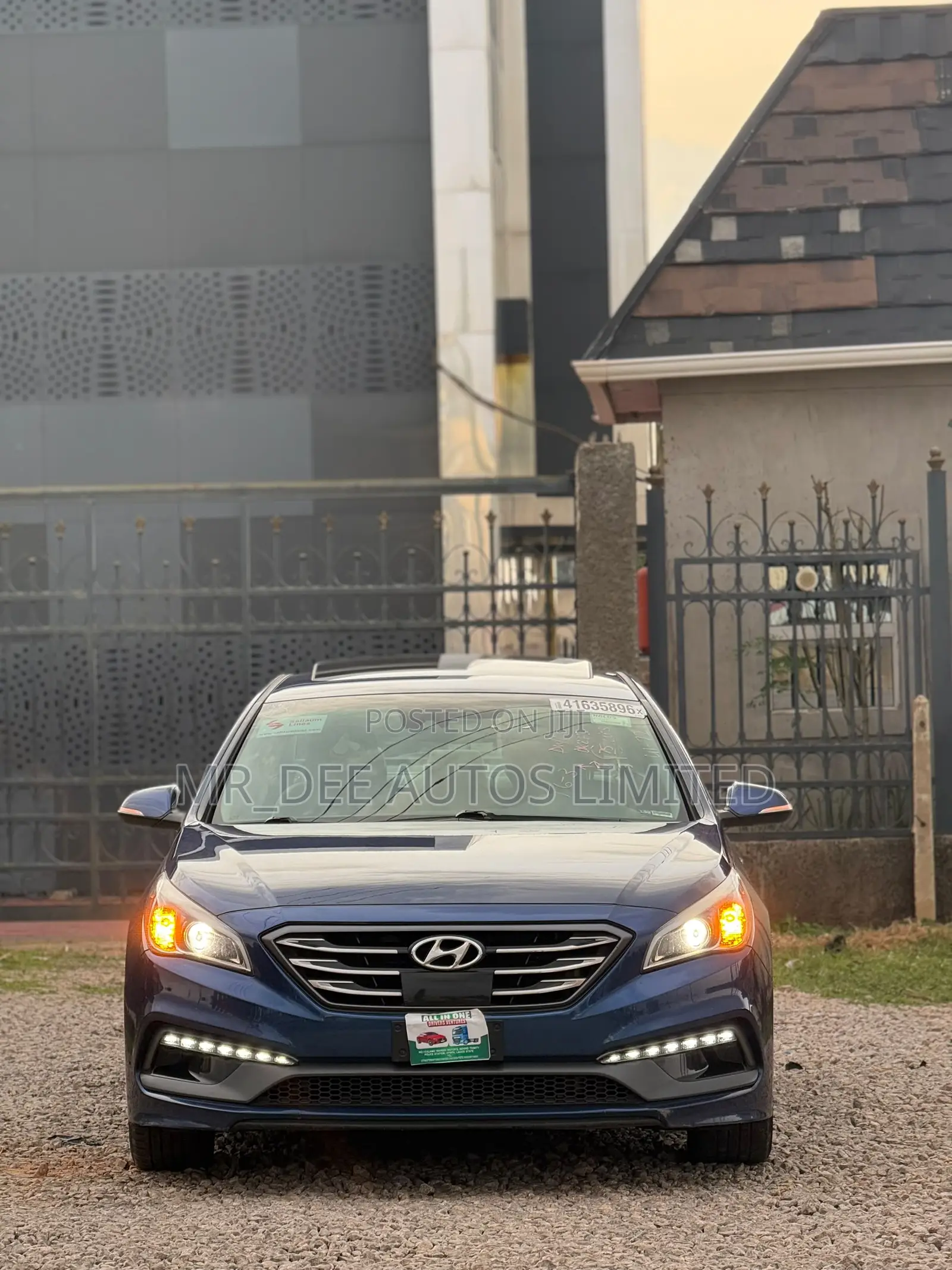 Hyundai Sonata Limited Sedan FWD (2.4L 4cyl 6A) 2017 Blue