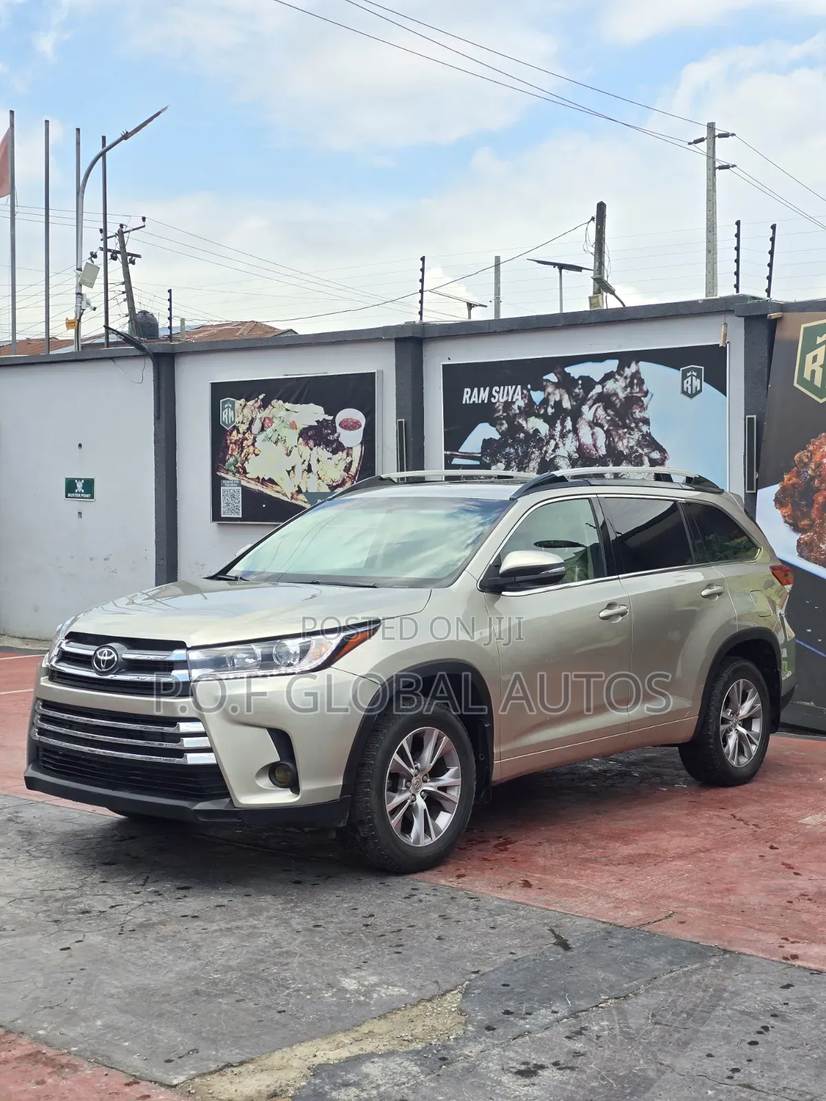 Toyota Highlander 2015 Gold