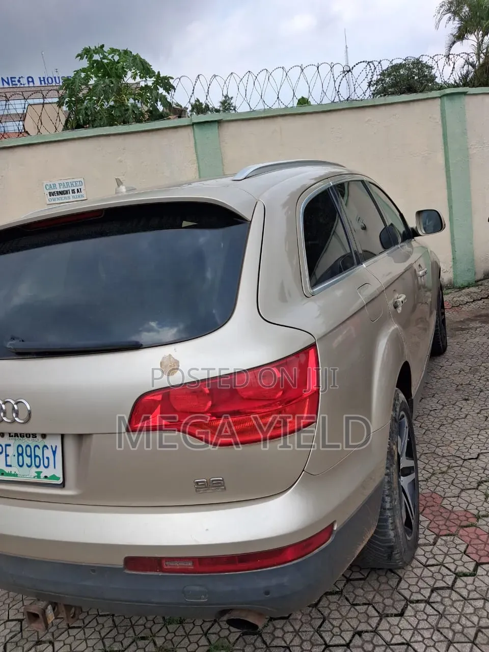 Audi Q7 3.6 Premium Quattro 2010 Gold